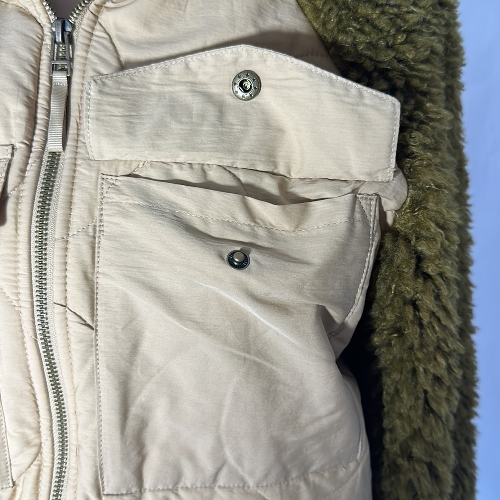 Women's Zip up Jacket with pockets by Universal Thread Brown Faux Fur  (5G3WRP) - Picture 3 of 6